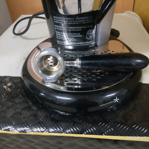 Coffee machine used, capsule compatible, excellent condition