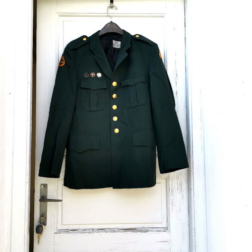 Khaki jacket size Large new, unworn