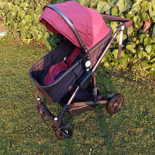3 in 1 Baby Stroller like new with car seat and accessories