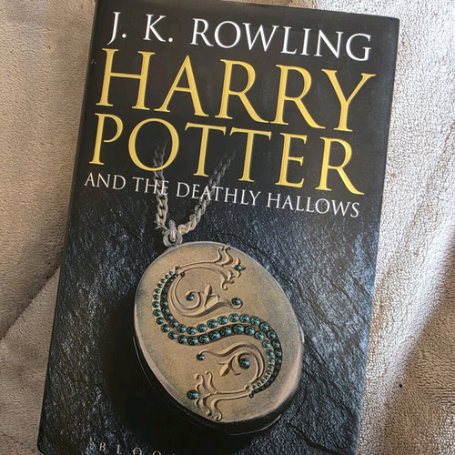 Harry Potter and the Deathly Hallows First Edition 2007 used