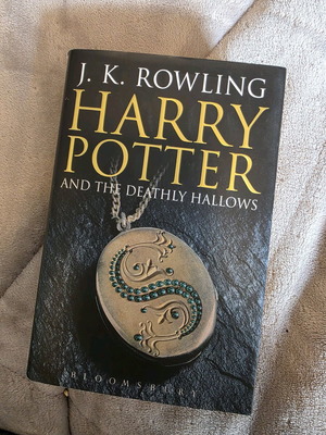 Harry Potter and the Deathly Hallows First Edition 2007 used