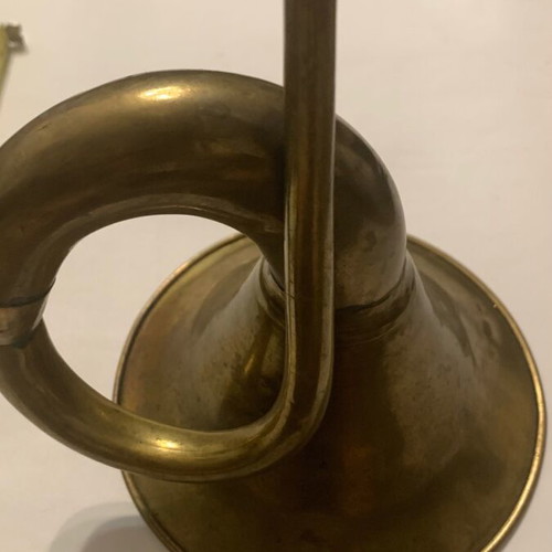 Horn very old used