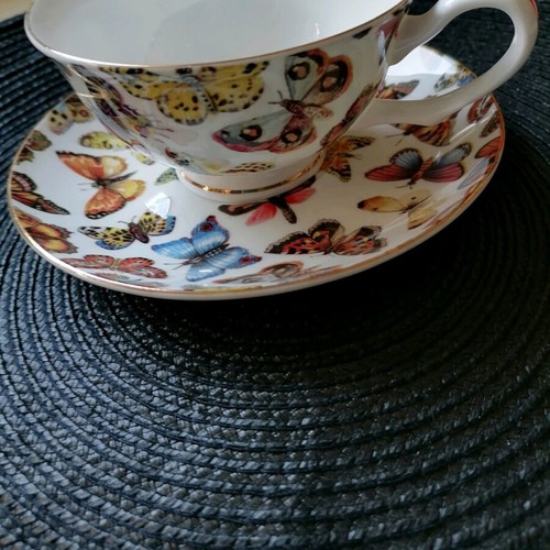 Trimar Collection Butterfly Tea Cup new