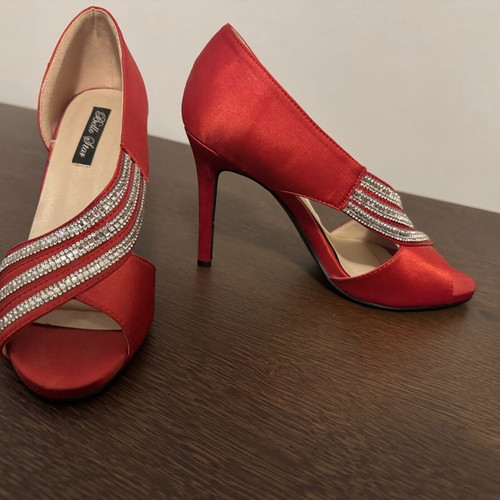 Red satin pumps with rhinestones, size 37.5