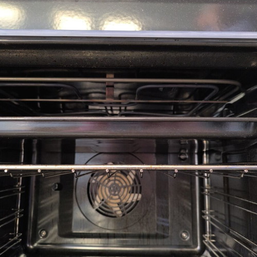 Zanussi ZCV65320XA electric stove used, bought October 2023