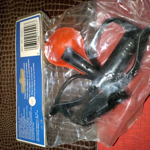 Plastic carnival glasses with batteries, new, red nose