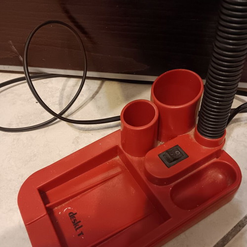 Desk lamp used in good condition