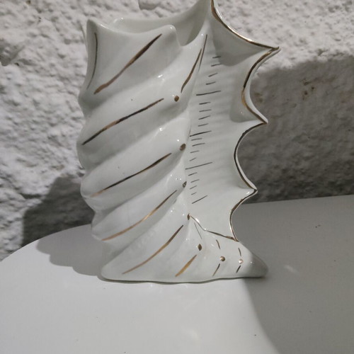 Porcelain shell vase with gold details, vintage mid-century