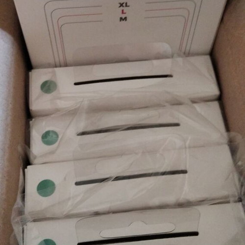 Celly mobile phone cases size L and Vivid screen protectors set new