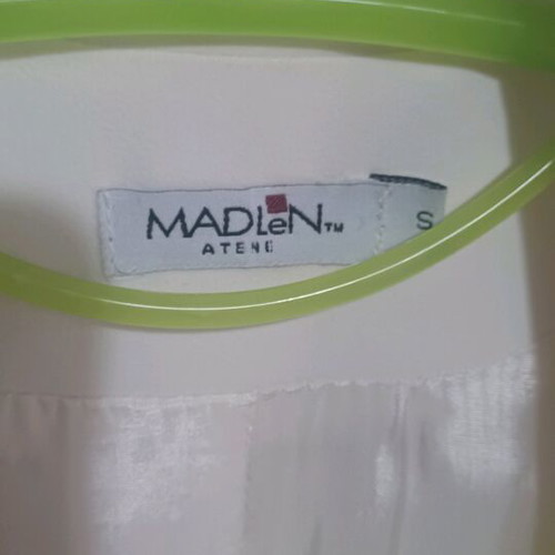 White women's Madlen suit like new, size S