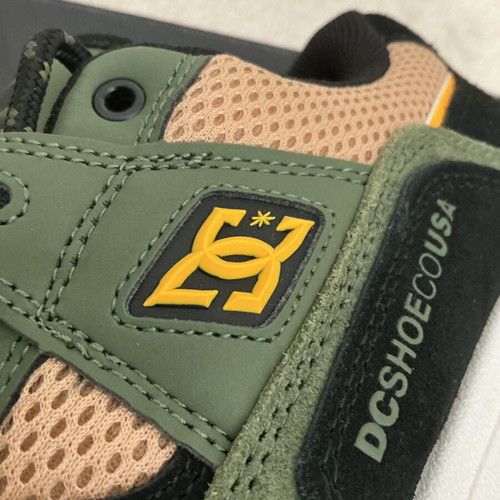 DC Sneakers size 44.5, green