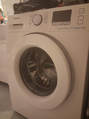 Samsung washing machine like new, 8 kg capacity
