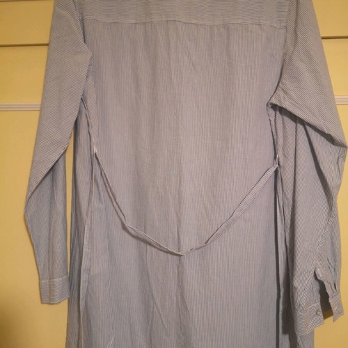 H&M Maternity and Nursing Shirt like new, striped blue and white, size M