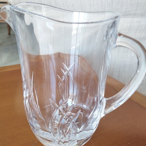 Vintage Arcoroc France Canterbury Crocus glass pitcher like new