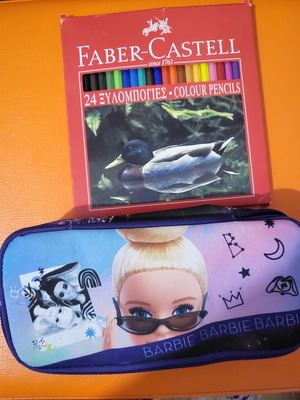 Barbie pencil case with 24 new Fabel Castell color pencils like new
