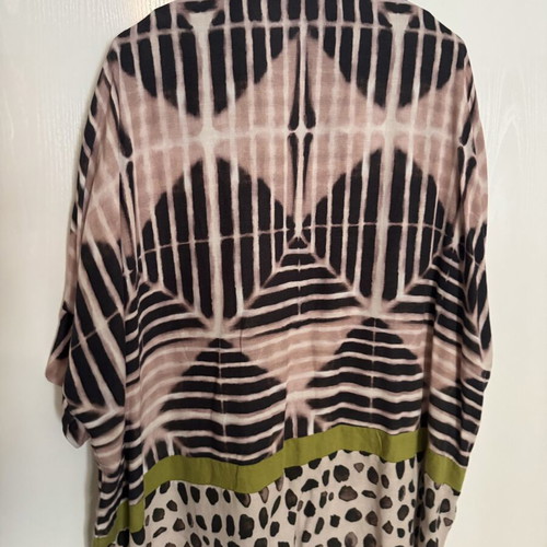 Moutaki long loose shirt with elbow sleeves, colorful