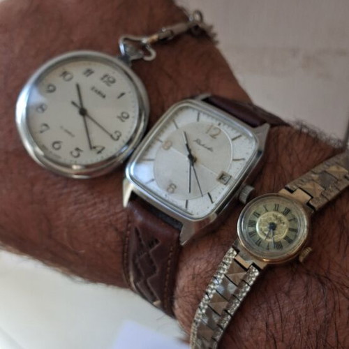 Zaria, Caika, Raketa mechanical watches used, set of three