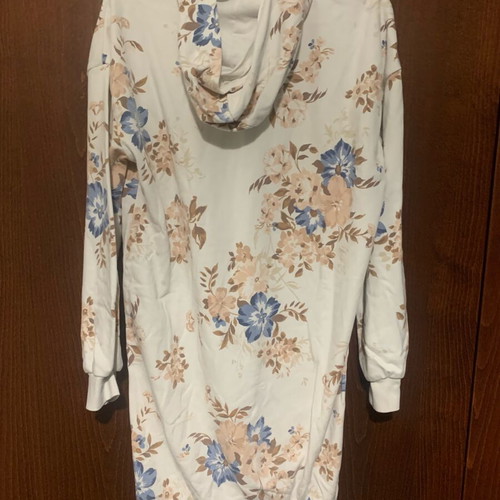 Esmara floral hoodie dress like new, white multicolor