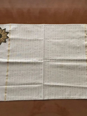 Table linens used, assorted doilies