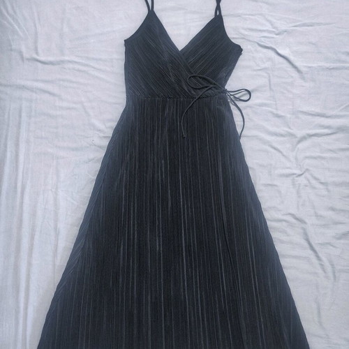 Long pleated dress H&M black, wrap style, size XS fits S, like new