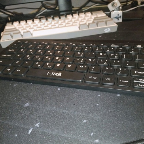 Polite Bluetooth Keyboard like new