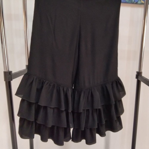 Zara women's black pants with ruffles size 38 M like new