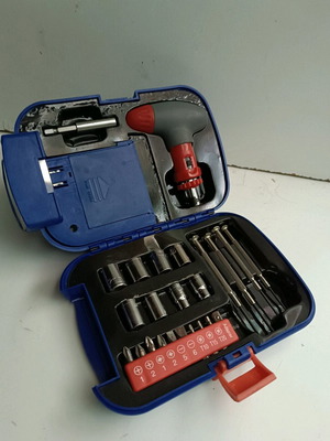 Φακός εργαλειοθήκη καινούργιος στο κουτί του