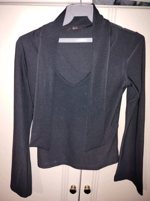 Long-sleeve blouse new, black with neckline and adjustable turtleneck