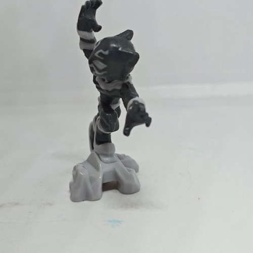 Black Panther Marvel Kinder Joy figure like new