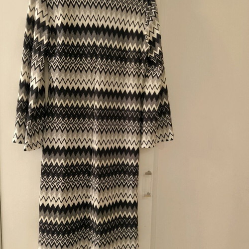 Dress with silver thread size large like new, black and silver