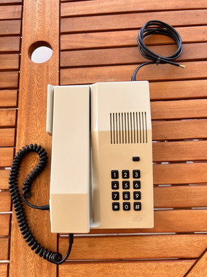 Vintage OTE Iris Corded Phone Intracom like new, beige