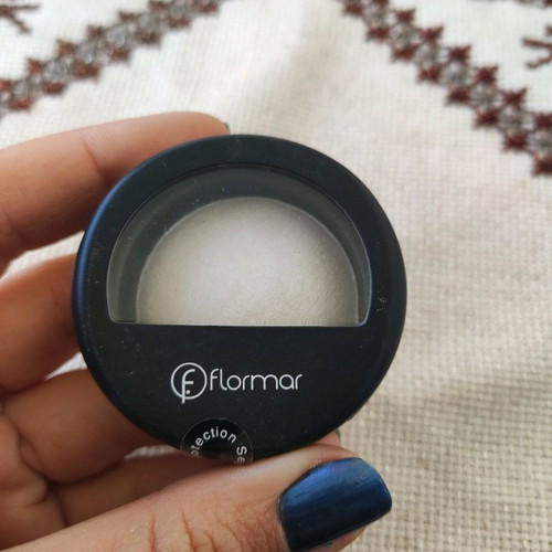 Flomar eyeshadow new sealed, large quantity