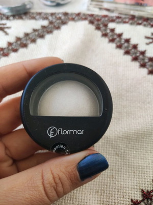 Flomar eyeshadow new sealed, large quantity