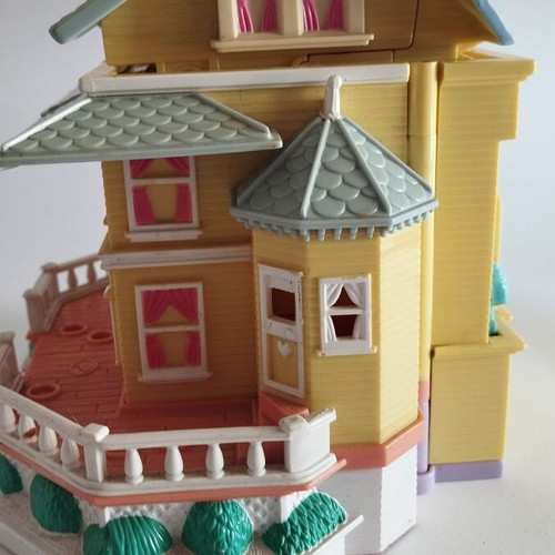 Vintage Bluebird Polly Pocket 1995 Pop Up Party Play House used