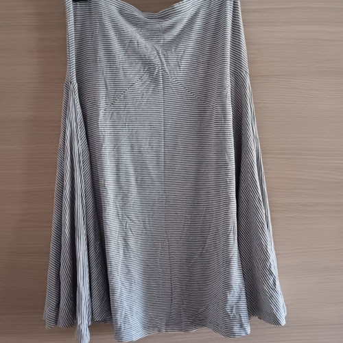Women's skirt used, gray and white, Fashion Targets Breast Cancer