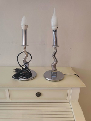 Table lamp set silver like new