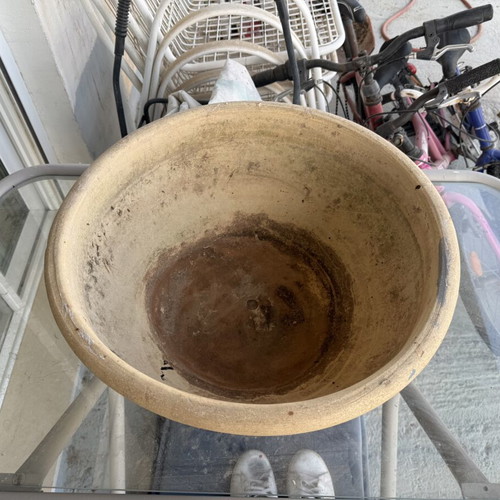 Clay pot used, good condition