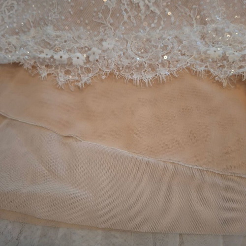 AKVINA Wedding Dress B Boutique mermaid silhouette like new, white