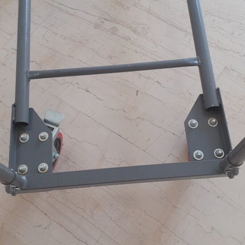 Metal trolley ZOWN like new with 4 wheels and brake