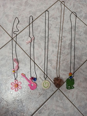Necklaces with different pendants, pack of 5, multicolored
