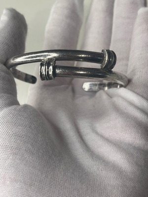 Vintage sterling silver nail design cuff bracelet like new