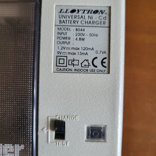 Lloytron Ni-Cd Nickel-Cadmium Battery Charger Model B044 used