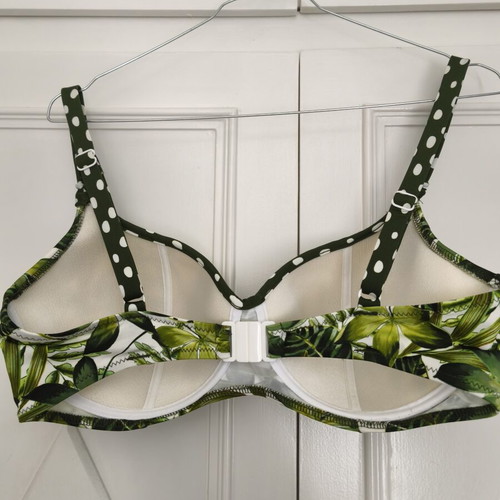 Diver bikini set like new, tropical and polka dot pattern, size 48E