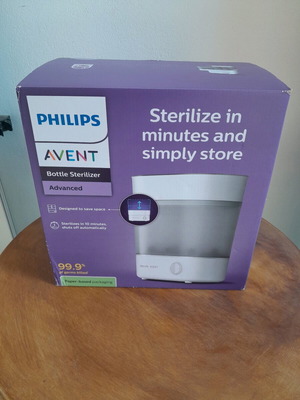 Αποστειρωτής Philips Avent μεταχειρισμένος με φθορά στο δοχείο νερού