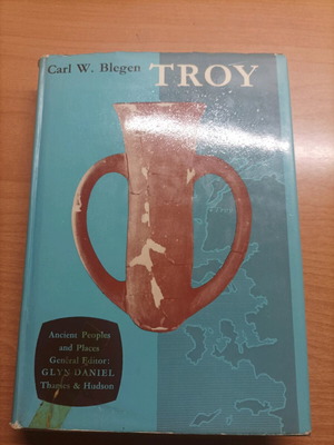 Troy book like new, collectible from 1963