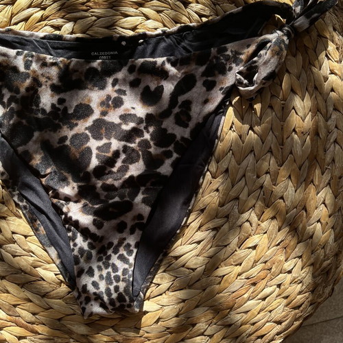 Calzedonia animal print bikini bottom used, black and brown, size M