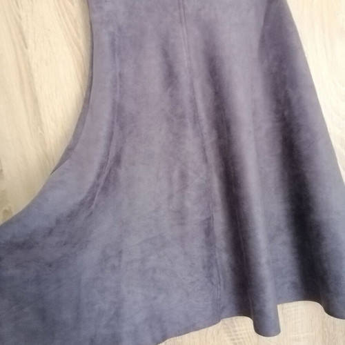 Elastic suede skirt new, size XS-S, gray