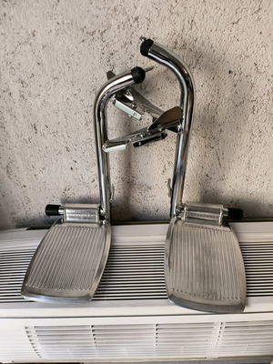 Wheelchair foldable steps new for foot support