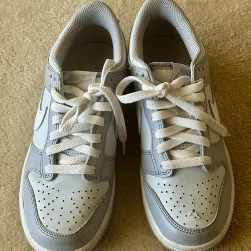 Nike Dunk Low athletic shoes used, size 36.5, white and gray
