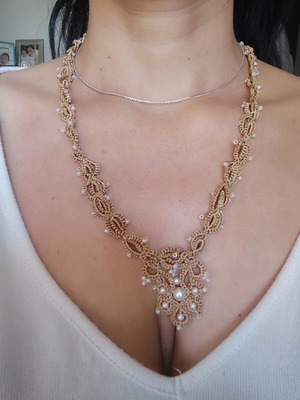 Handmade necklace with pearls new